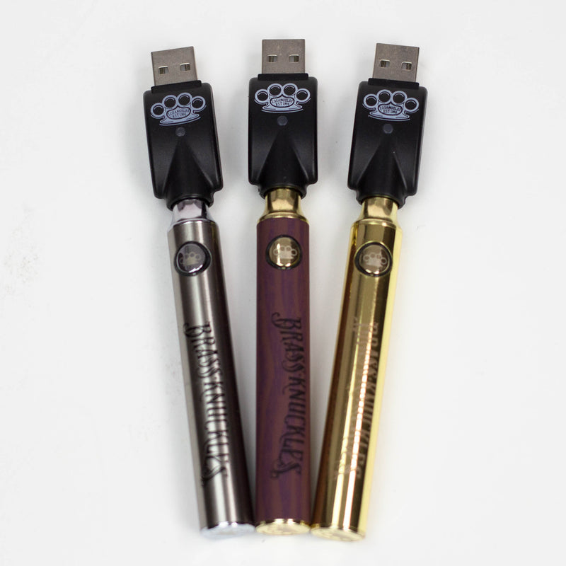 O 900 mAh Brass Knuckles Vape Battery Display of 30