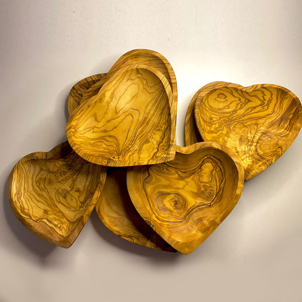 O VOW | Olive Wood Heart Rolling Tray/Smoker's Gift