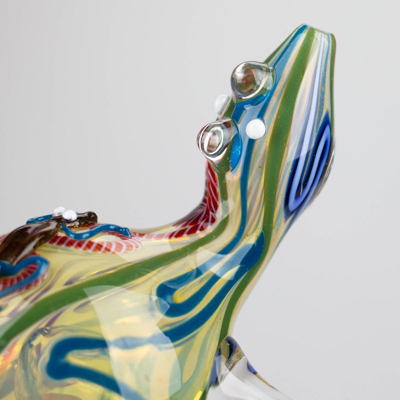 O 4.5" Turtle shape insideout pipe [PIP977]