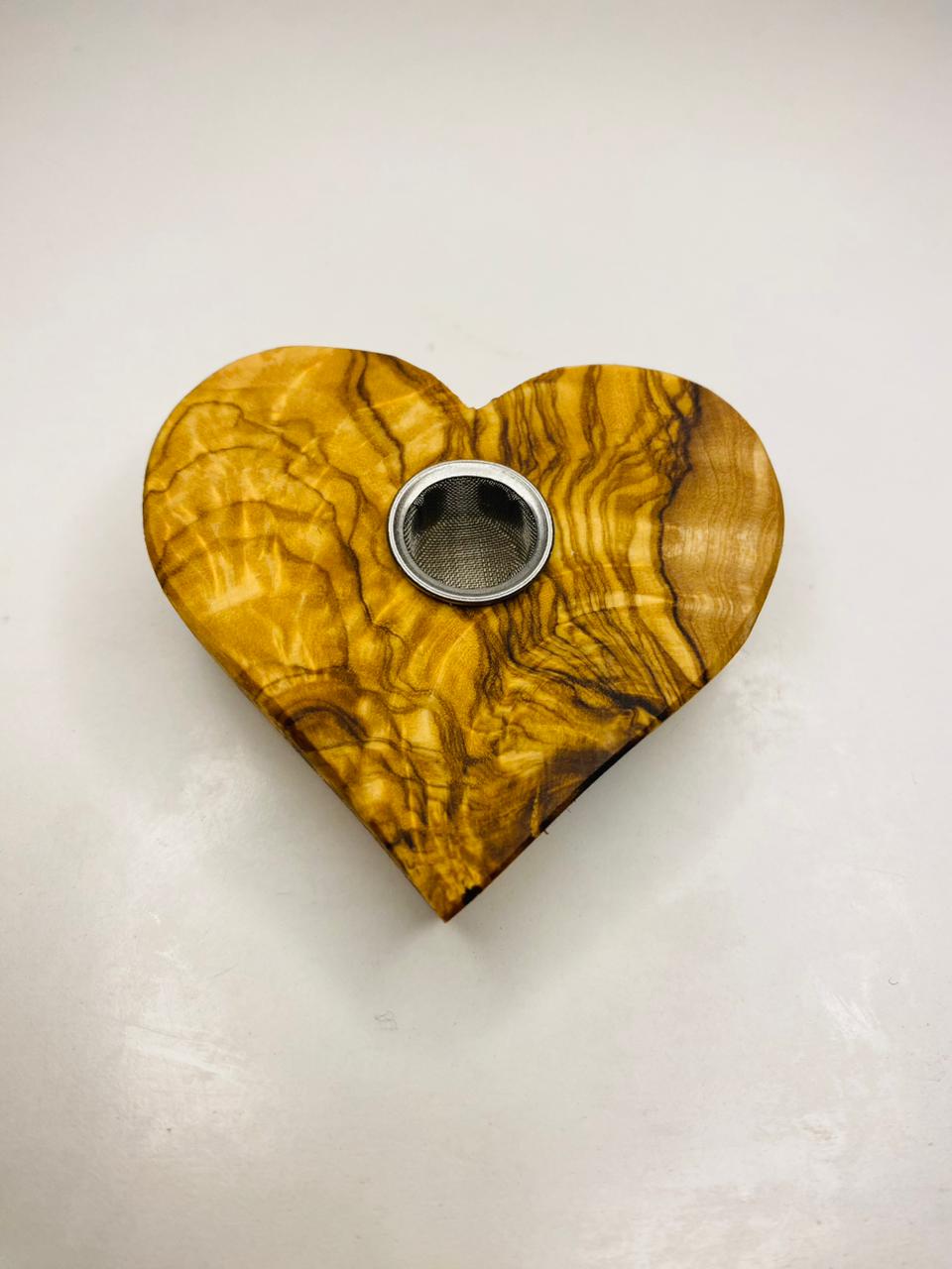 O Olive wood Heart pipe