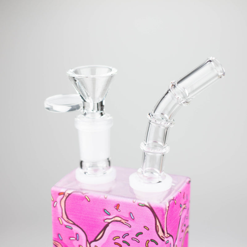 O 7.5" Juicy Box Cartoon Glass Bong