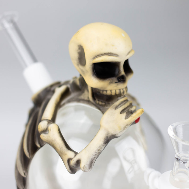 O 5.8" Resin Skull man Water pipe