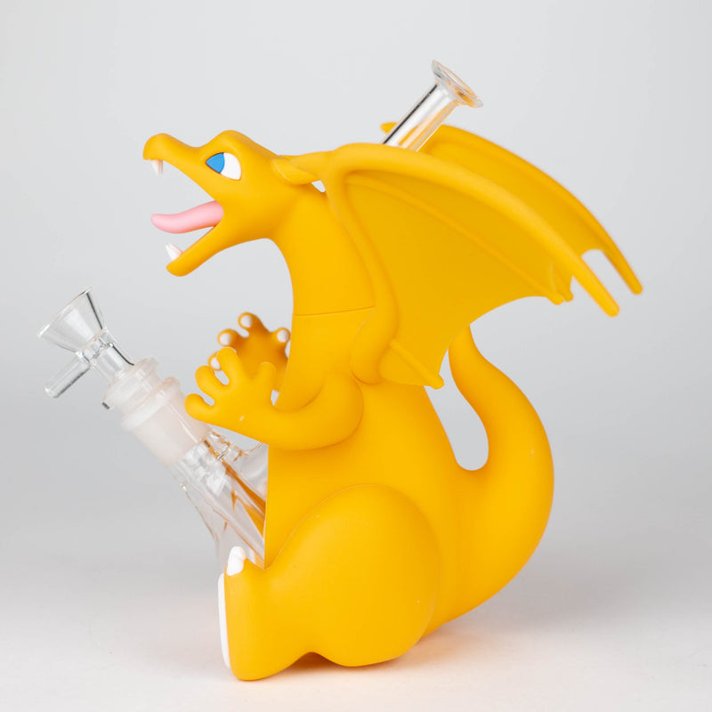 O 7" Charizard water pipe