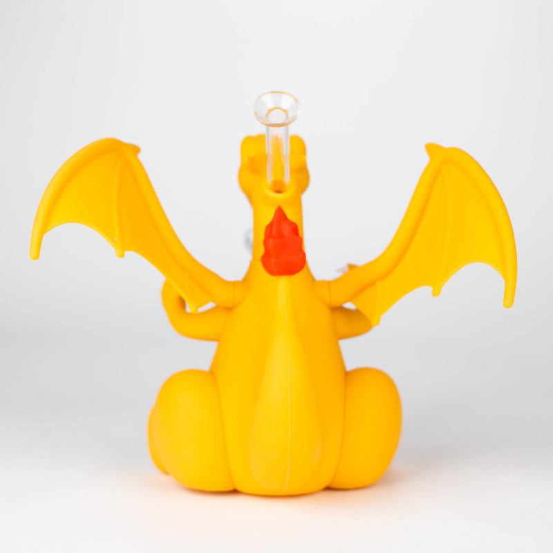 O 7" Charizard water pipe