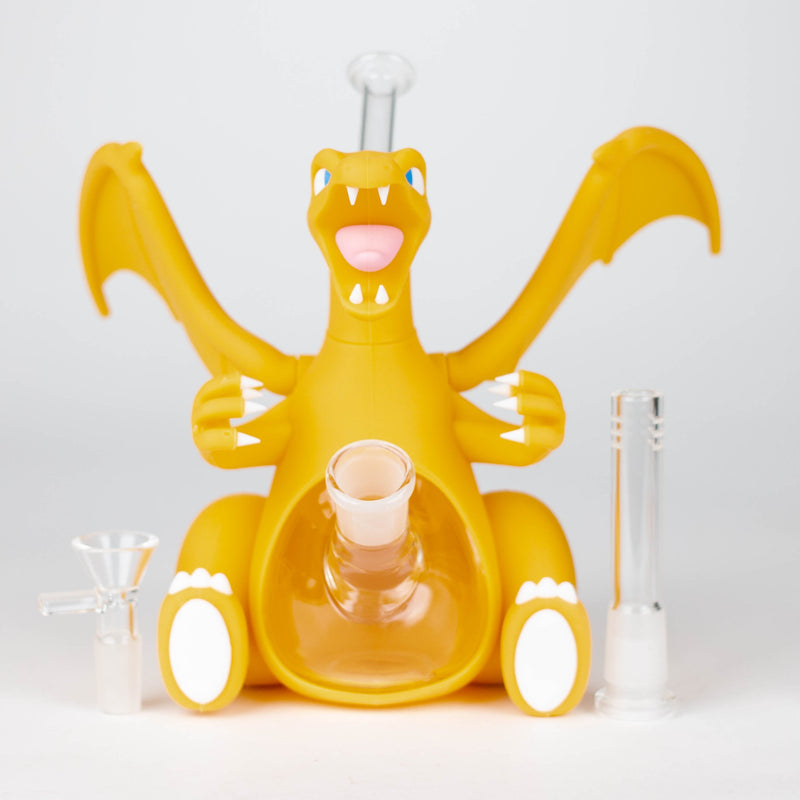 O 7" Charizard water pipe