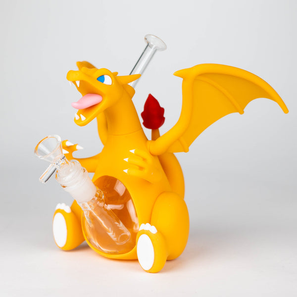 O 7" Charizard water pipe