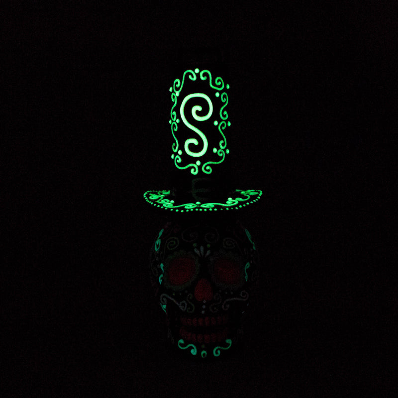 O 9" Wizard-Themed Sugar Skull Glow-in-the-Dark Glass Bong [SK14]