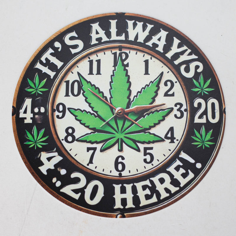 O TRIM QUEEN | 420 VINTAGE ROUND SIGNS