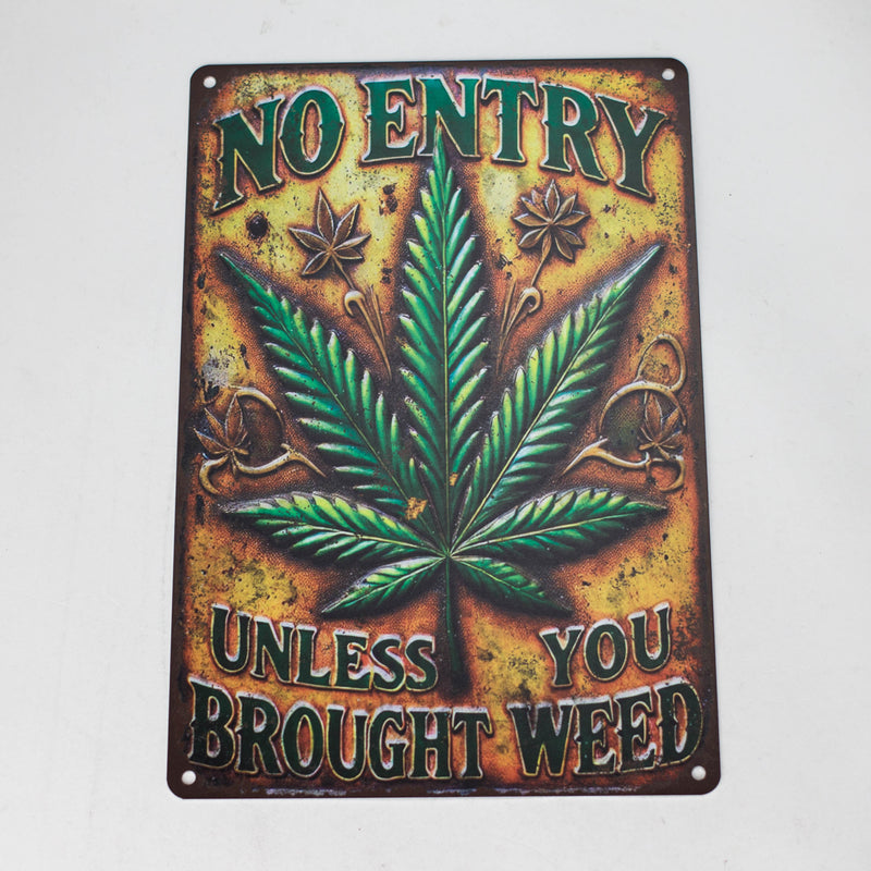 O TRIM QUEEN | 420 VINTAGE SIGNS