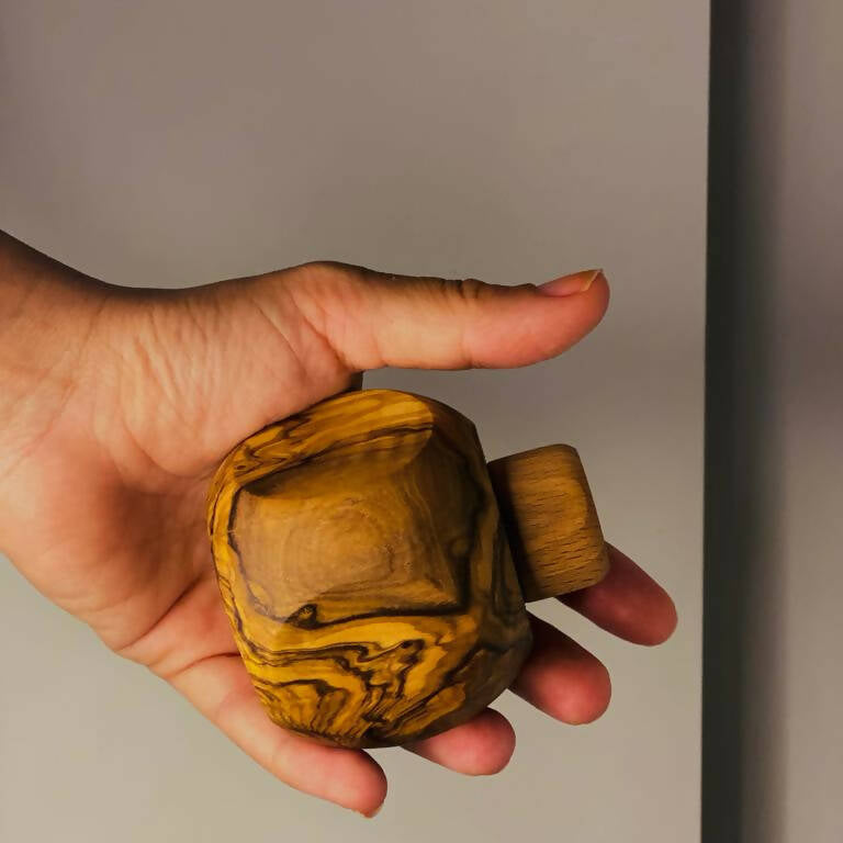 O VOW | Olive Wood Apple Dugout/Smoker's Gift 1