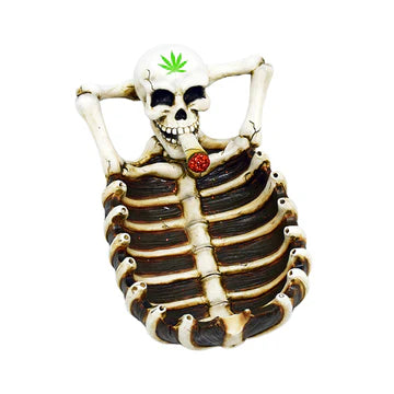 SC Skull Smoking Ashtray from Fantasy Gifts